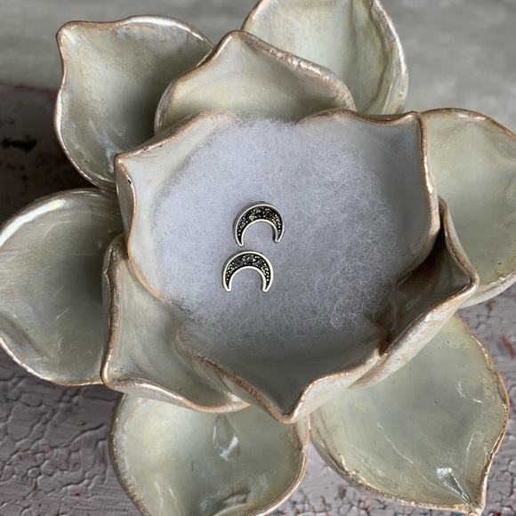 5⭐️Last Set! Boho Silver + Marcasite Crescent Stud - Picture 4 of 7